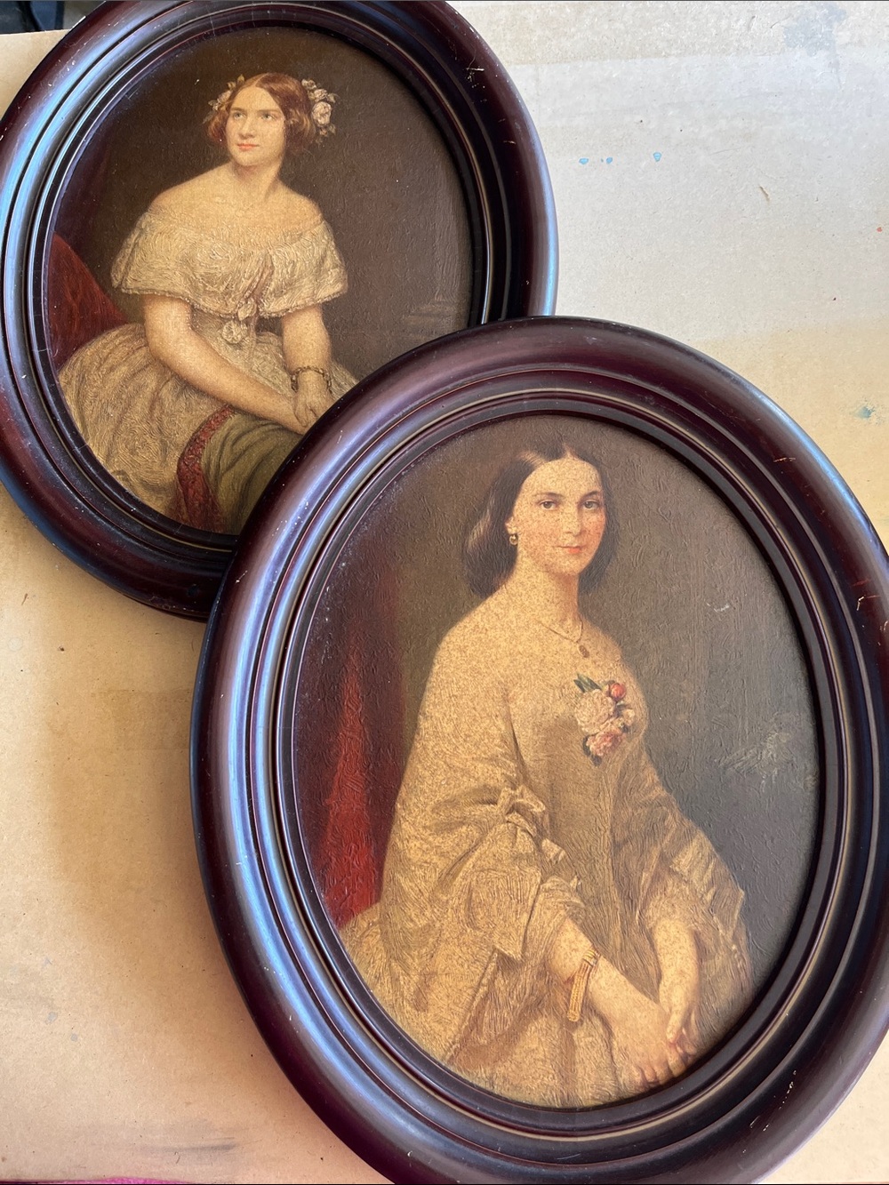 Classic Oval Wood-Framed Portrait Wall Art - Deep Brown